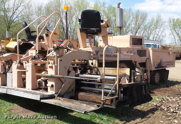 image for item DV9734 2001 Blaw Knox PF-3200 paver