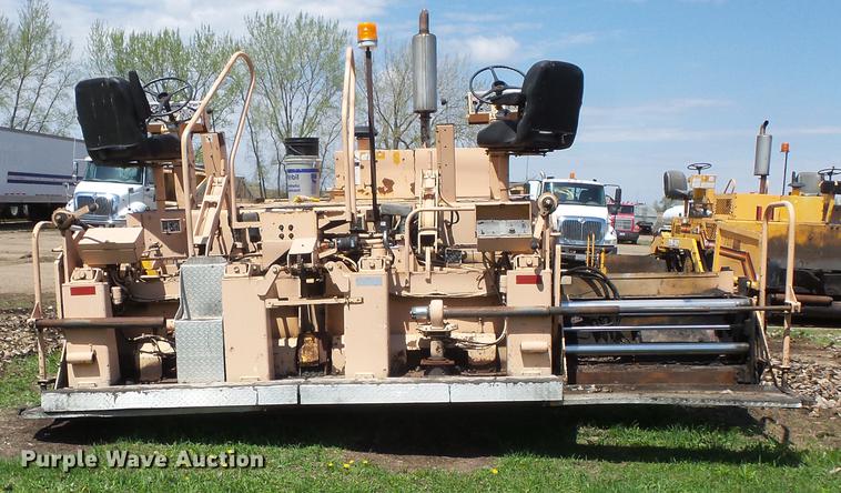 image for item DV9734 2001 Blaw Knox PF-3200 paver