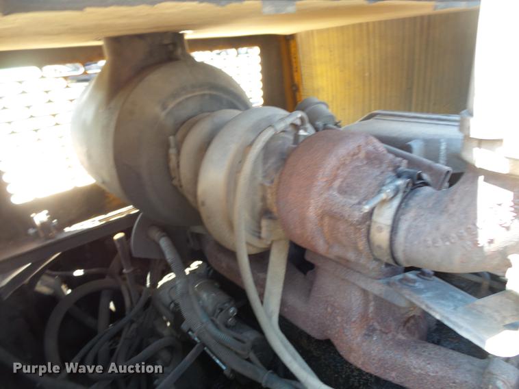 image for item DV9734 2001 Blaw Knox PF-3200 paver