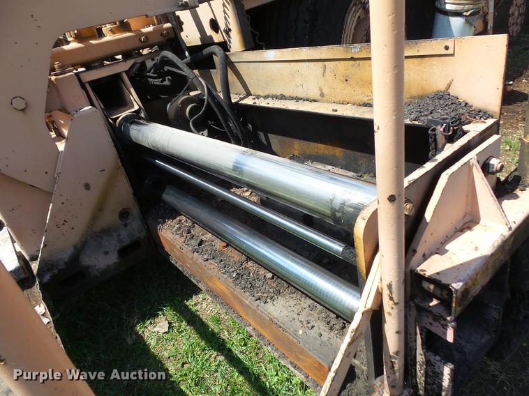 image for item DV9734 2001 Blaw Knox PF-3200 paver