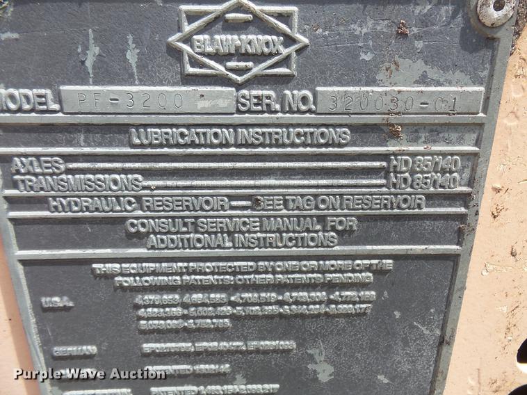 image for item DV9734 2001 Blaw Knox PF-3200 paver