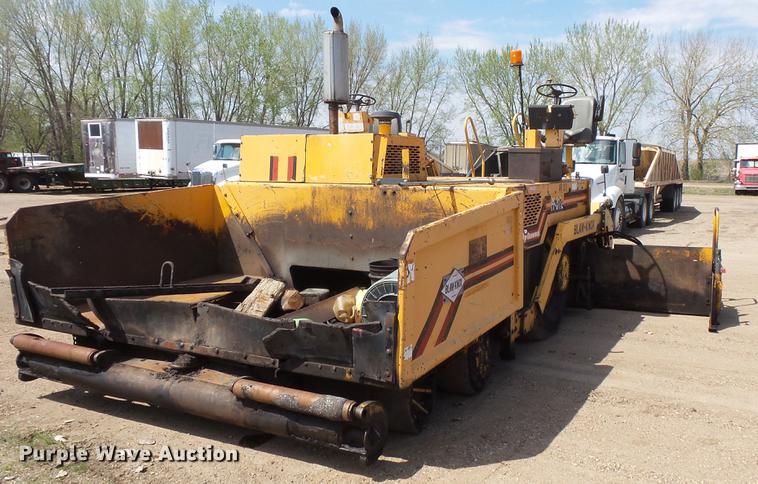 image for item DV9735 1998 Blaw Knox F-3172 paver