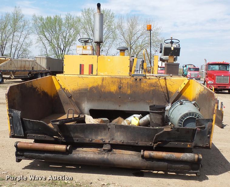 image for item DV9735 1998 Blaw Knox F-3172 paver