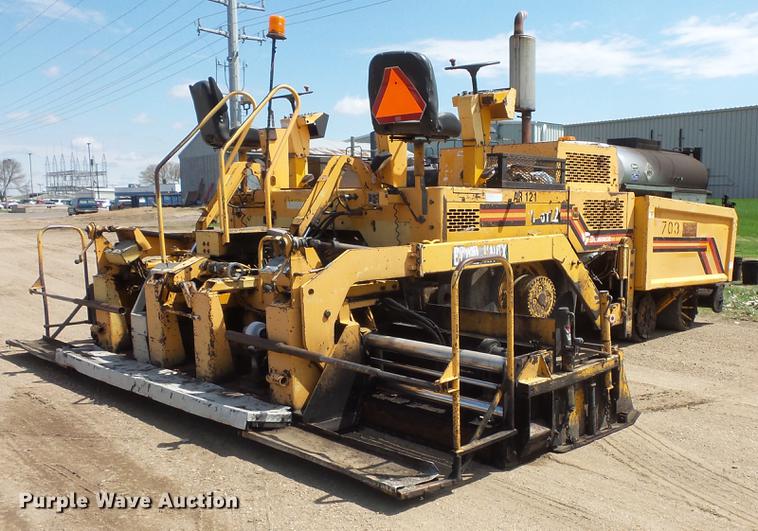 image for item DV9735 1998 Blaw Knox F-3172 paver