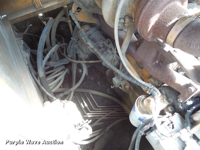 image for item DV9735 1998 Blaw Knox F-3172 paver