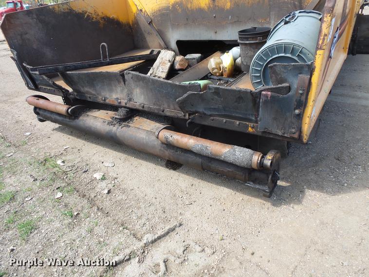 image for item DV9735 1998 Blaw Knox F-3172 paver