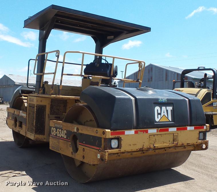 image for item DV9736 2000 Caterpillar CB-634C double drum vibratory roller