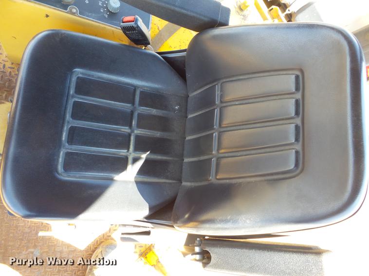 image for item DV9736 2000 Caterpillar CB-634C double drum vibratory roller