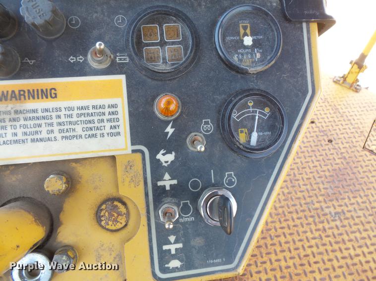 image for item DV9736 2000 Caterpillar CB-634C double drum vibratory roller