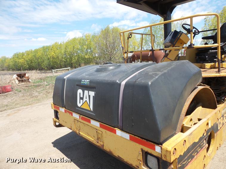 image for item DV9736 2000 Caterpillar CB-634C double drum vibratory roller