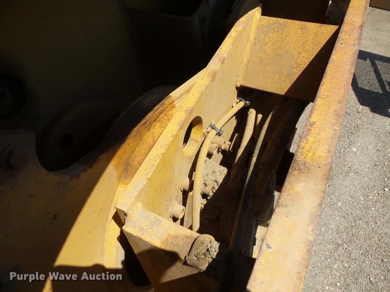 image for item DV9736 2000 Caterpillar CB-634C double drum vibratory roller