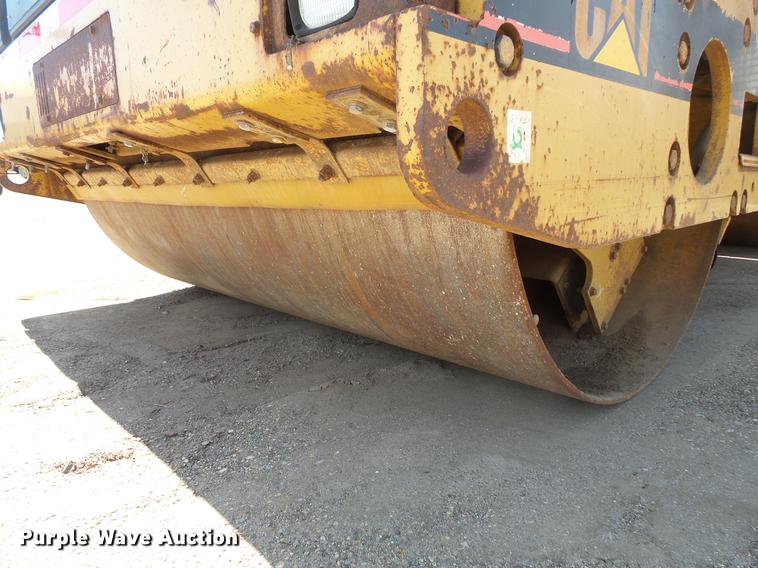 image for item DV9736 2000 Caterpillar CB-634C double drum vibratory roller