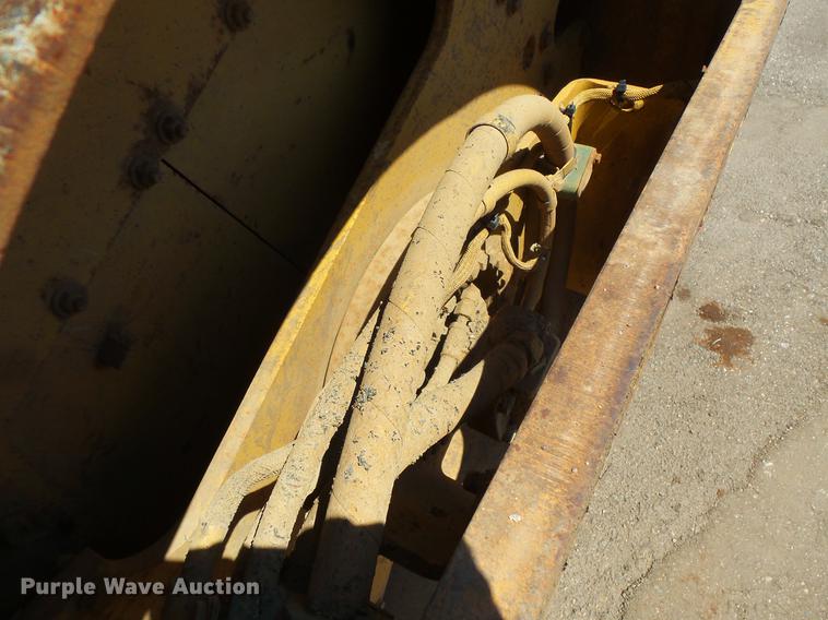 image for item DV9736 2000 Caterpillar CB-634C double drum vibratory roller