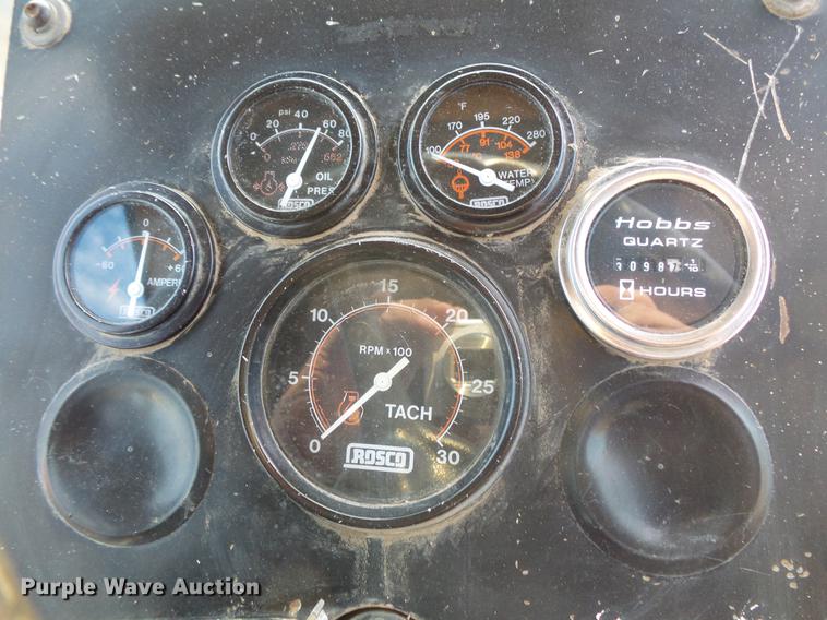 image for item DV9739 1996 Rosco RB-48 broom