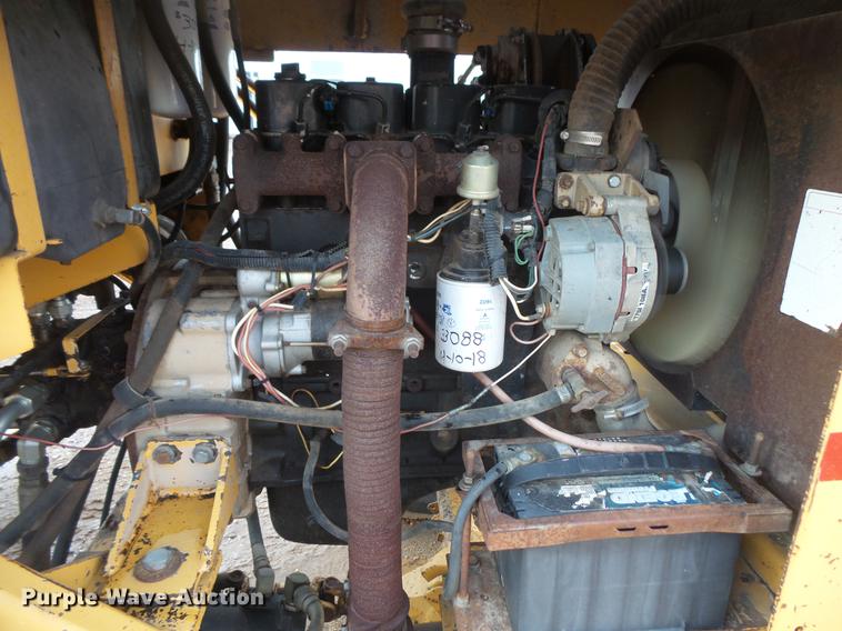 image for item DV9739 1996 Rosco RB-48 broom