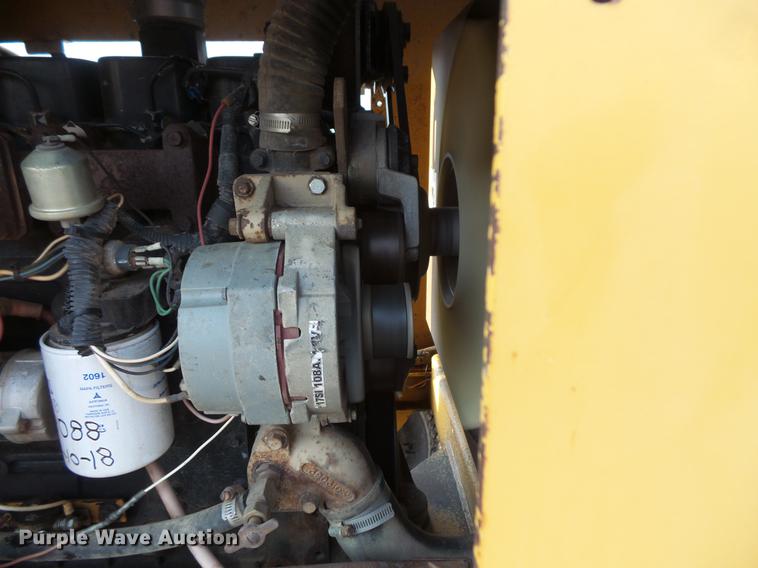 image for item DV9739 1996 Rosco RB-48 broom