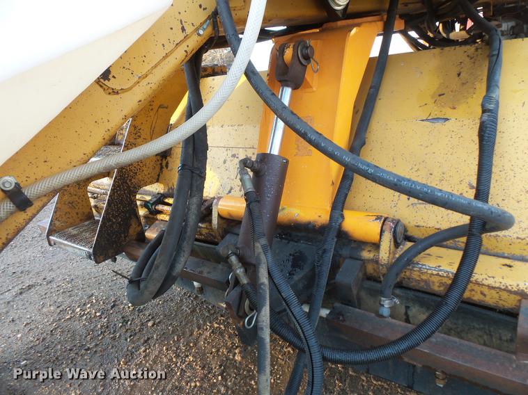 image for item DV9739 1996 Rosco RB-48 broom