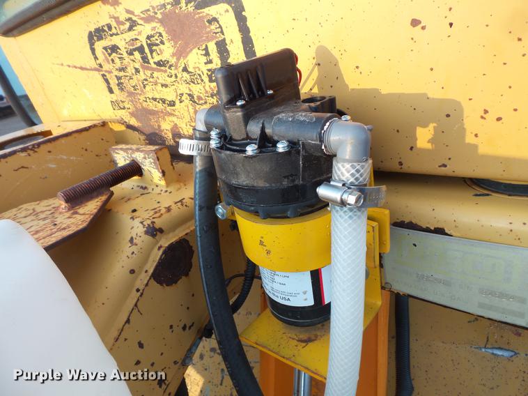 image for item DV9739 1996 Rosco RB-48 broom