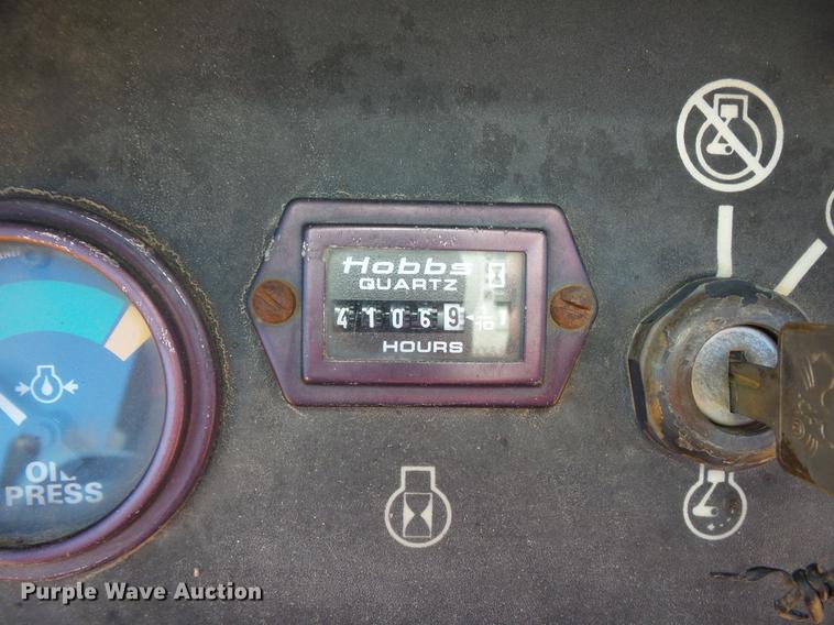 image for item DW9719 1998 Case 850G dozer