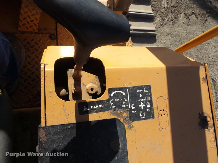 image for item DW9719 1998 Case 850G dozer