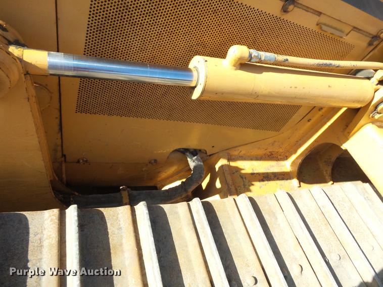 image for item DW9719 1998 Case 850G dozer