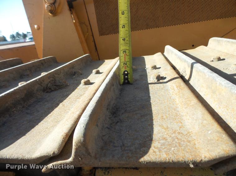 image for item DW9719 1998 Case 850G dozer