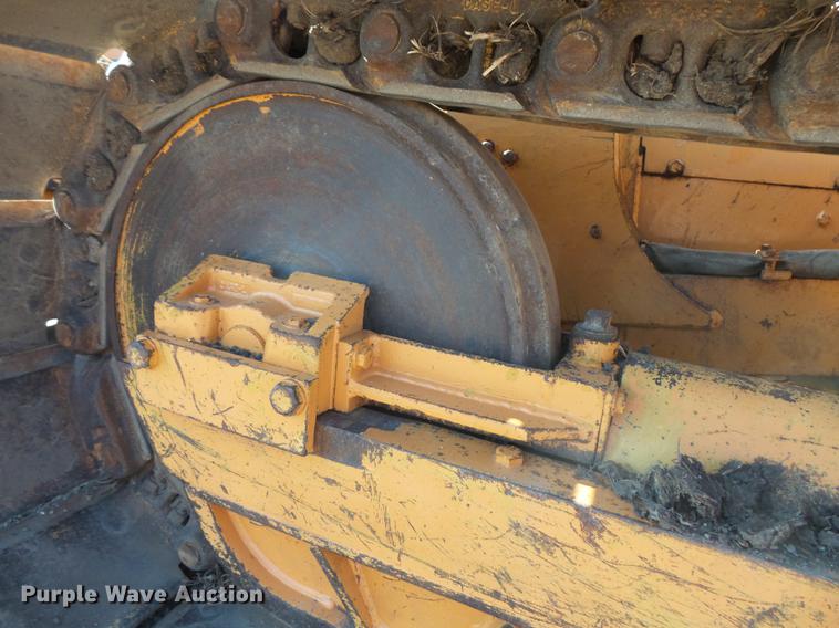 image for item DW9719 1998 Case 850G dozer