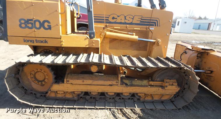 image for item DW9719 1998 Case 850G dozer