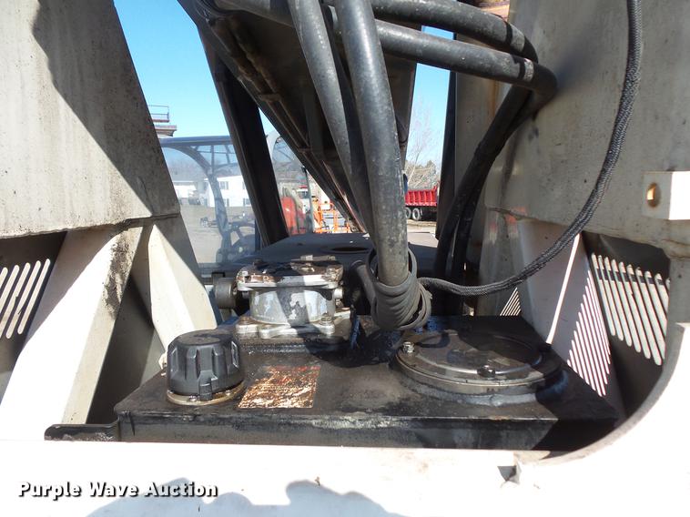 image for item DW9720 Terex TH644C telehandler