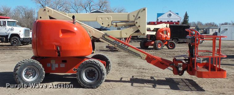 image for item DW9721 1991 JLG 450A boom lift