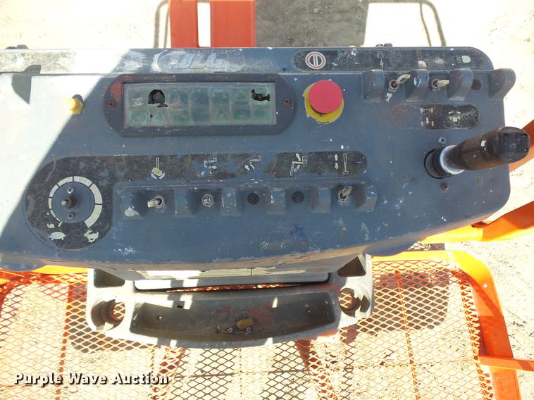 image for item DW9721 1991 JLG 450A boom lift