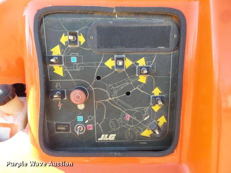 image for item DW9721 1991 JLG 450A boom lift