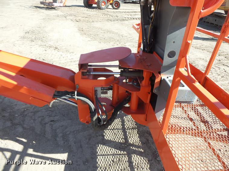 image for item DW9721 1991 JLG 450A boom lift