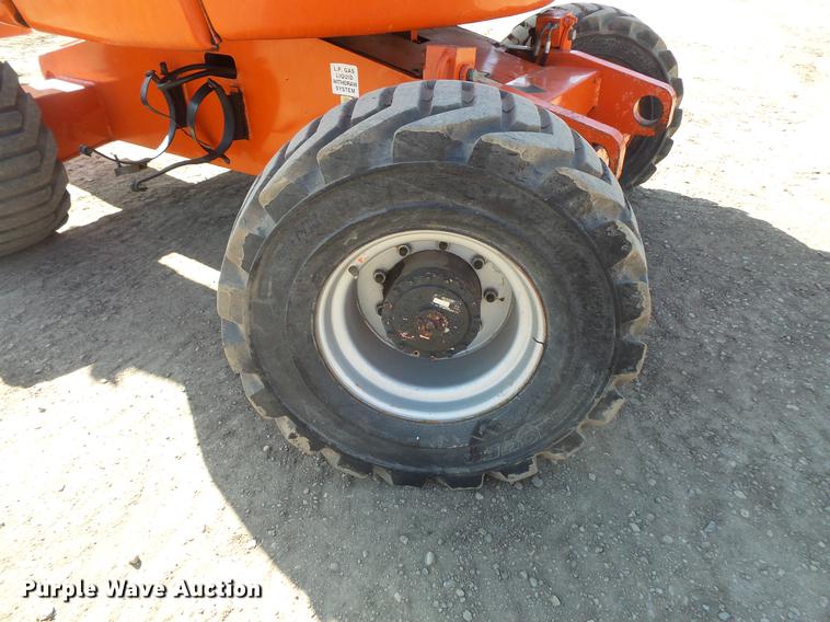 image for item DW9721 1991 JLG 450A boom lift