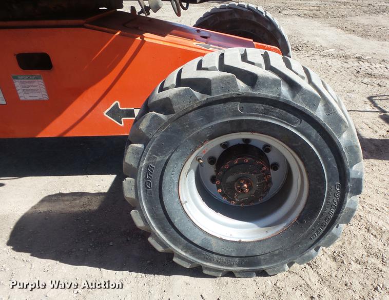 image for item DW9721 1991 JLG 450A boom lift