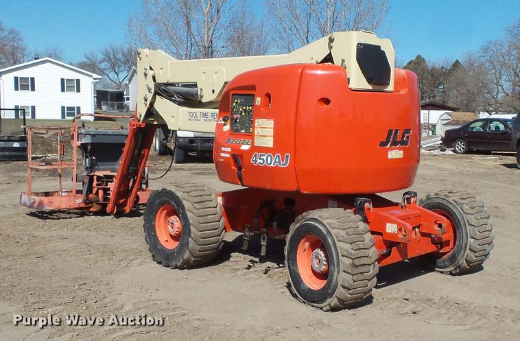 image for item DW9722 2000 JLG 450AJ boom lift