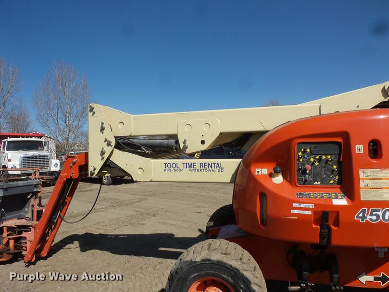 image for item DW9722 2000 JLG 450AJ boom lift