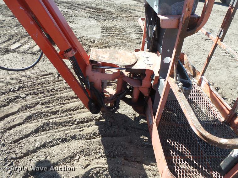 image for item DW9722 2000 JLG 450AJ boom lift