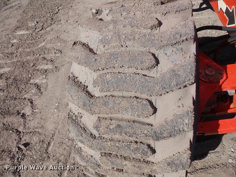 image for item DW9722 2000 JLG 450AJ boom lift