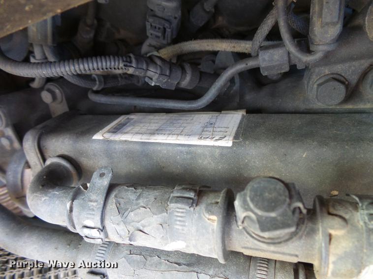 image for item DW9723 2015 New Holland L228 skid steer