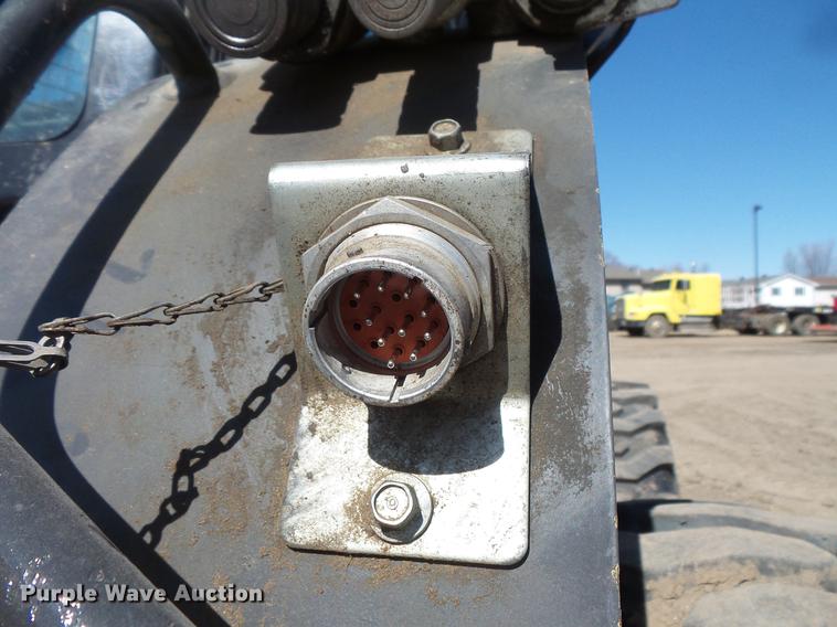 image for item DW9723 2015 New Holland L228 skid steer