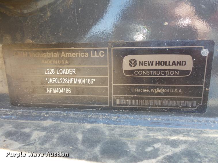 image for item DW9723 2015 New Holland L228 skid steer