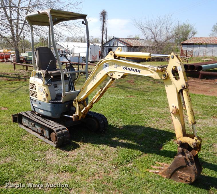 image for item EI9062 Yanmar ViO15 mini excavator