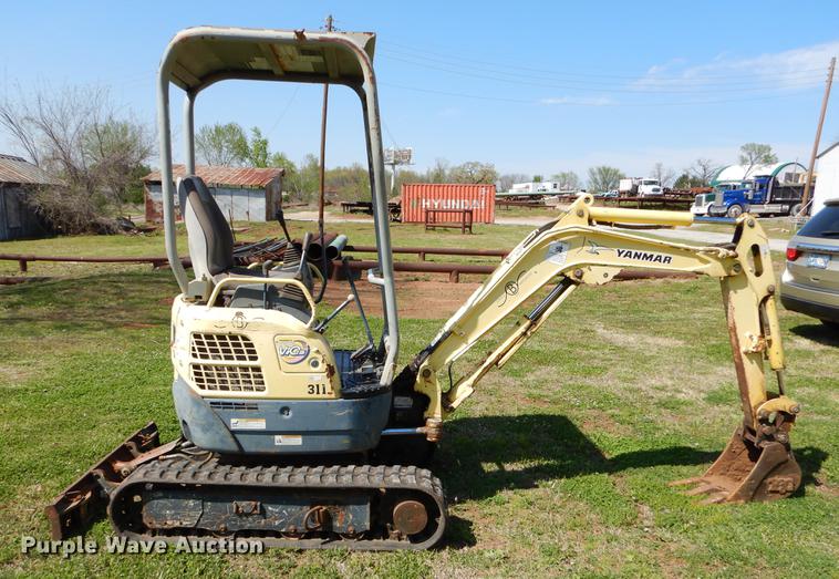 image for item EI9062 Yanmar ViO15 mini excavator