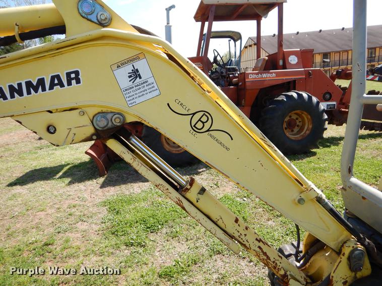 image for item EI9062 Yanmar ViO15 mini excavator