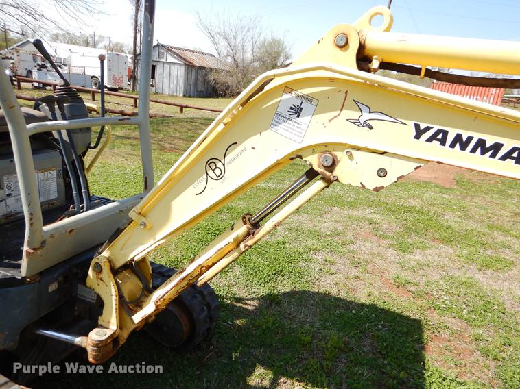 image for item EI9062 Yanmar ViO15 mini excavator