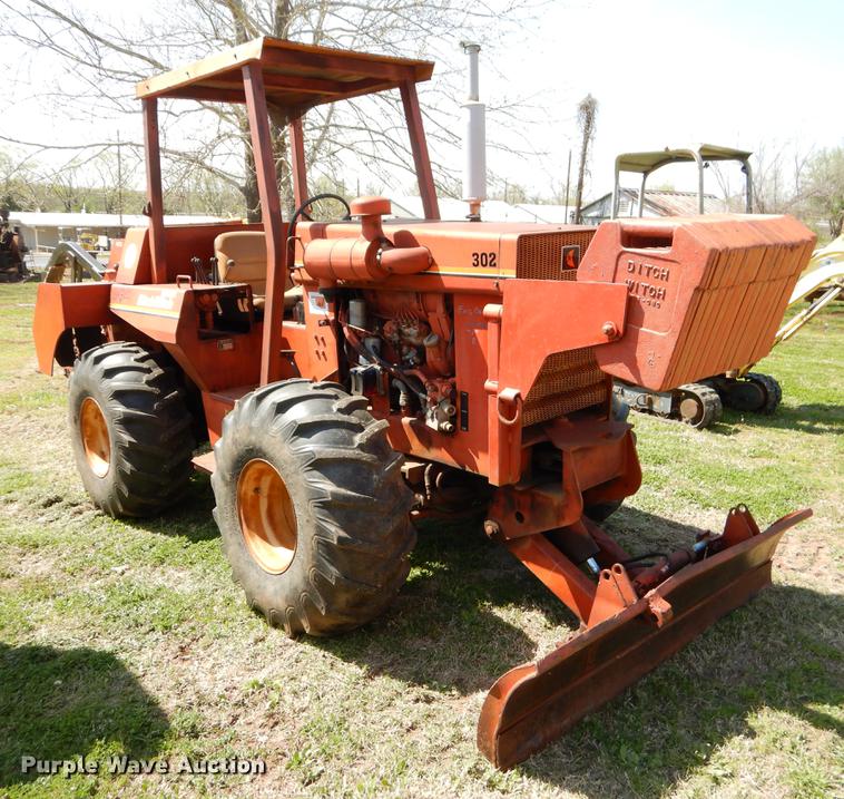 image for item EI9063 Ditch Witch 6510DD trencher