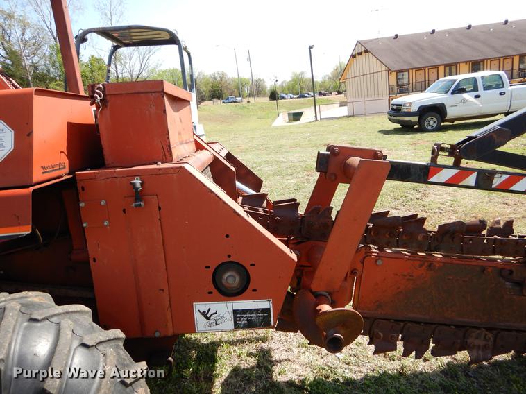 image for item EI9063 Ditch Witch 6510DD trencher