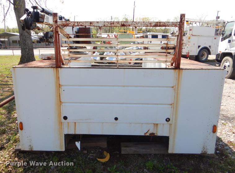 image for item EI9066 Reading utility bed with crane