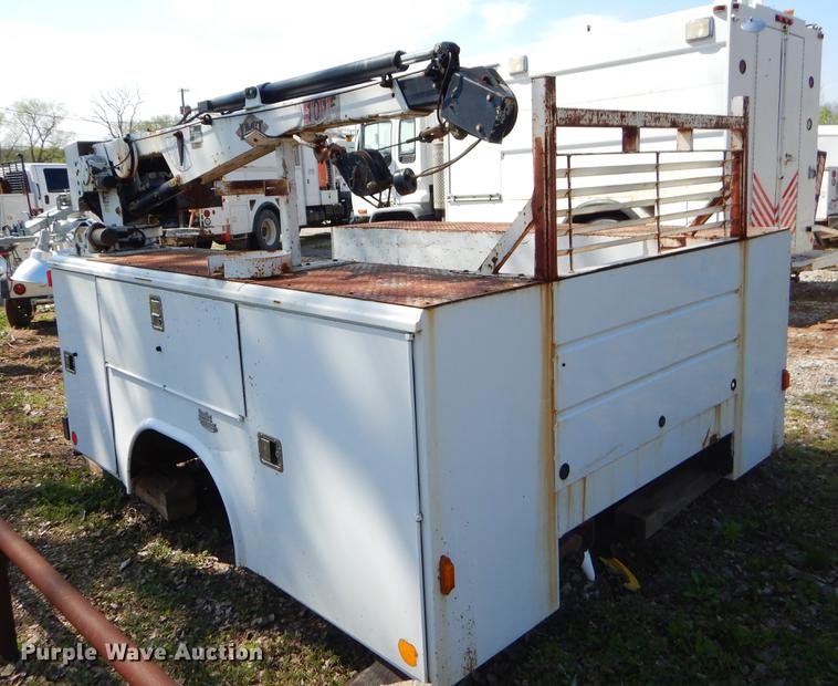 image for item EI9066 Reading utility bed with crane